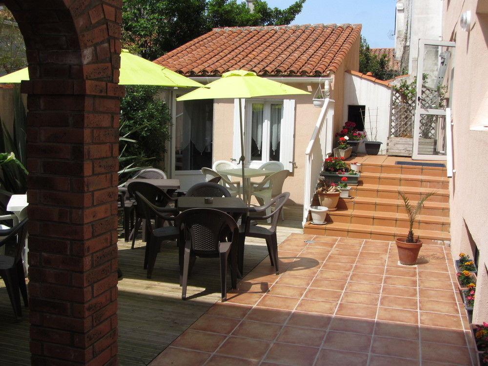 Les Sables-dʼOlonne Hotel & Cantine De La Plage מראה חיצוני תמונה