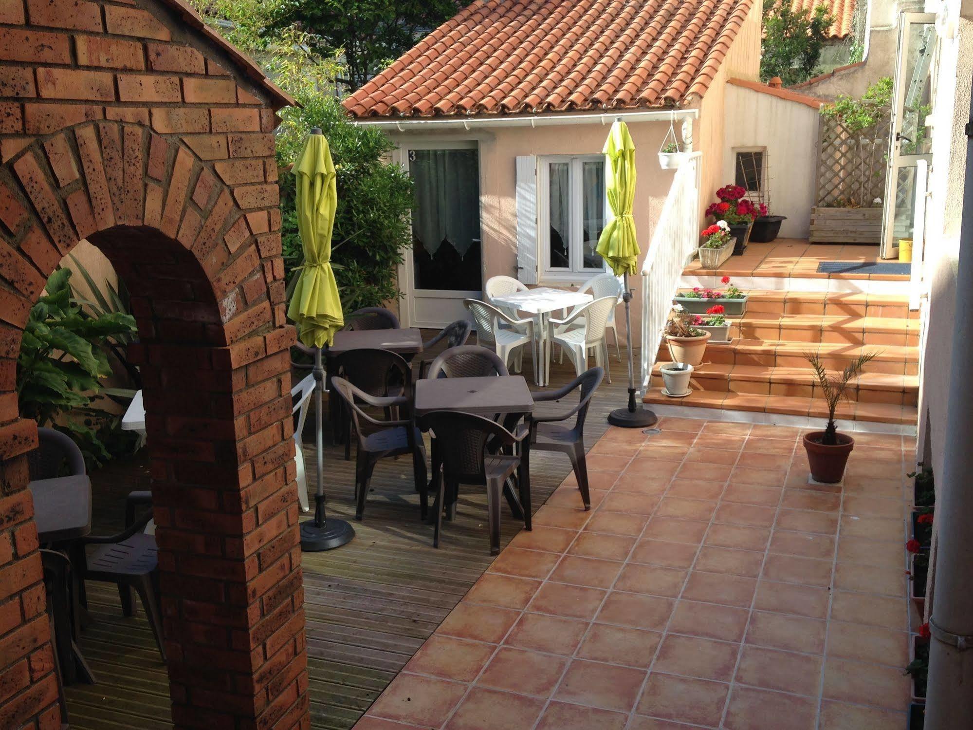 Les Sables-dʼOlonne Hotel & Cantine De La Plage מראה חיצוני תמונה