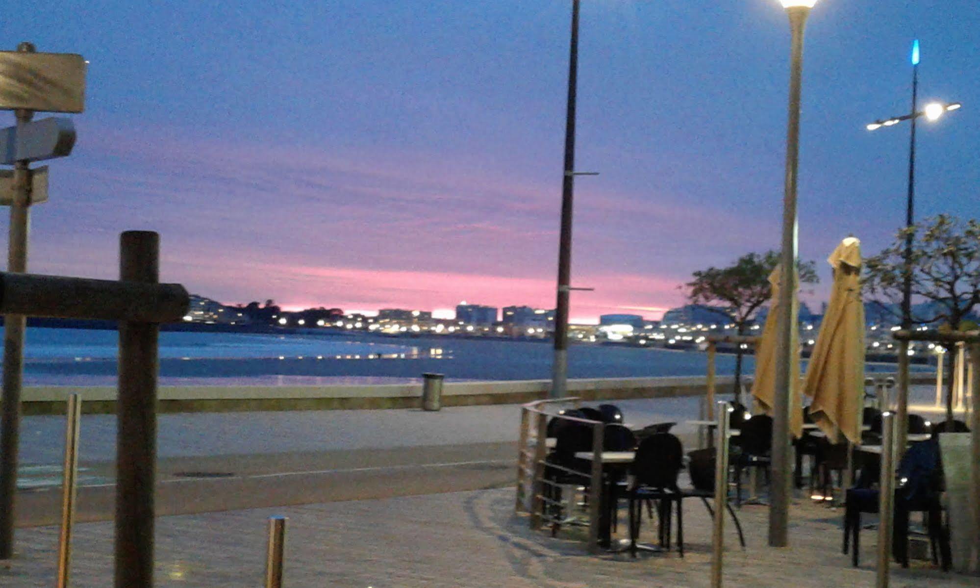 Les Sables-dʼOlonne Hotel & Cantine De La Plage מראה חיצוני תמונה